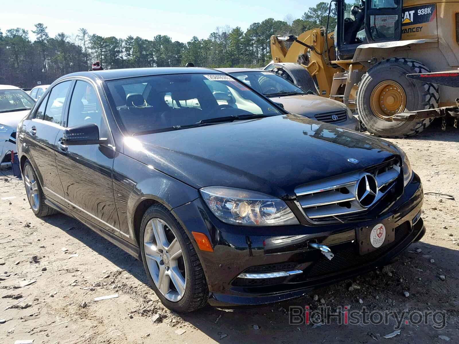 Photo WDDGF5EB5BA439427 - MERCEDES-BENZ C CLASS 2011