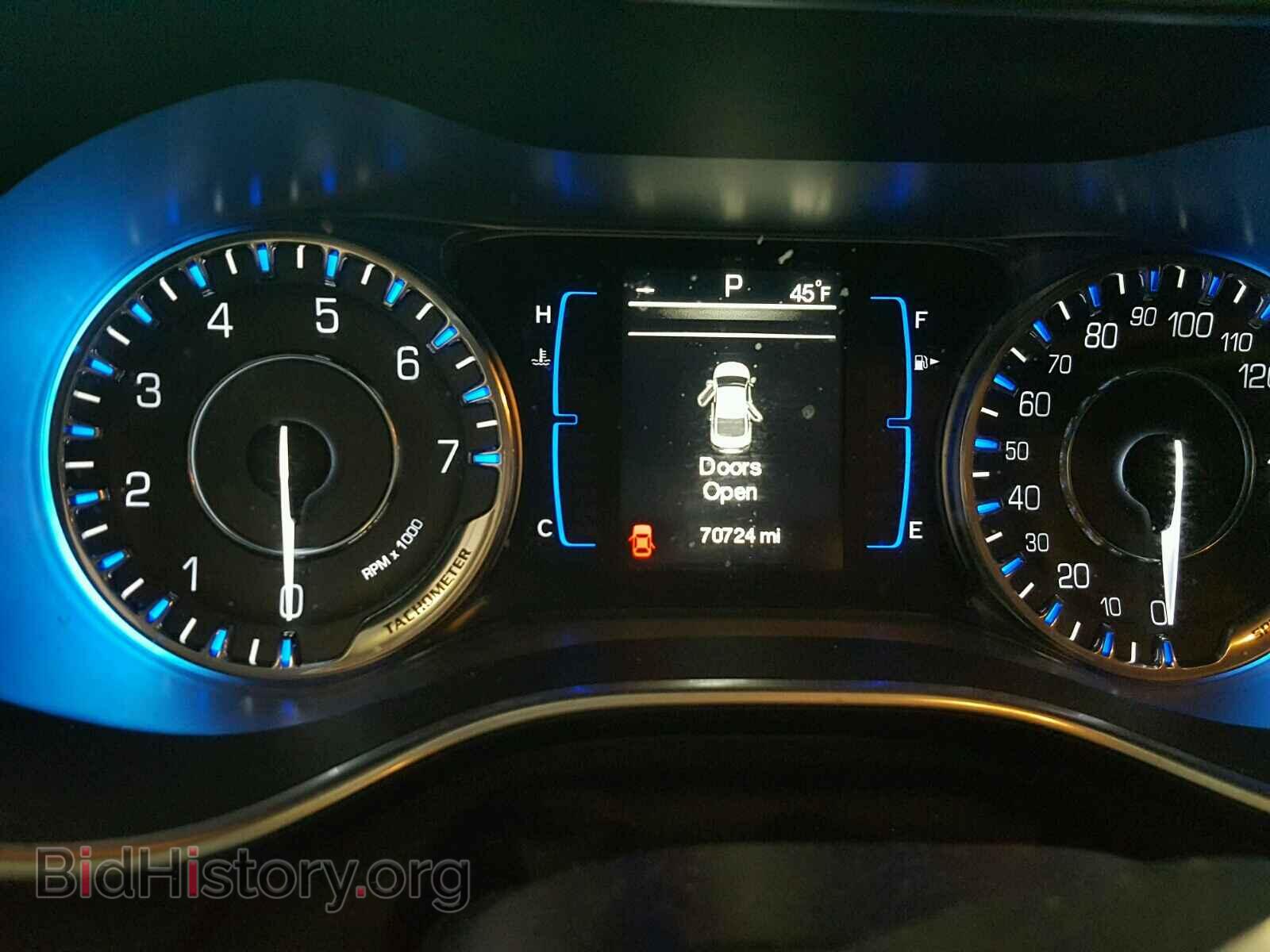 2015 CHRYSLER 200 - VIN: 1C3CCCABXFN681421 - Фото 8