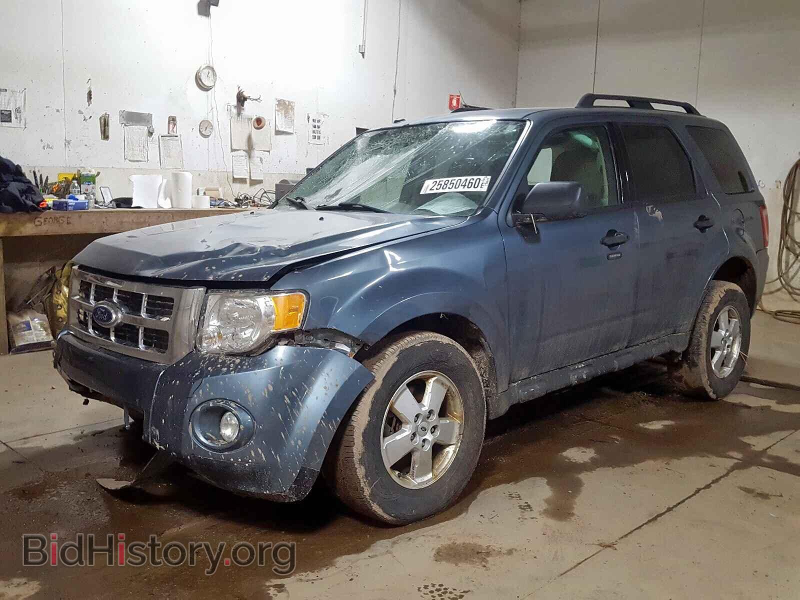 2011 FORD ESCAPE - VIN: 1FMCU9DG8BKA32727 - Фото 2