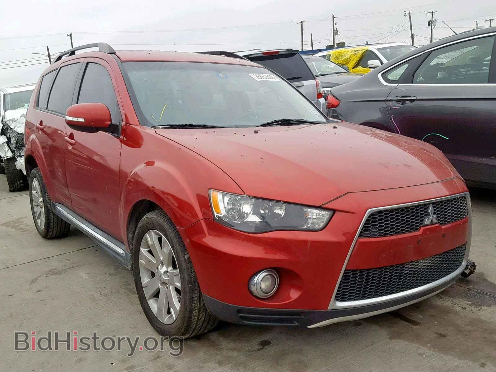 Photo  - MITSUBISHI OUTLANDER 2013
