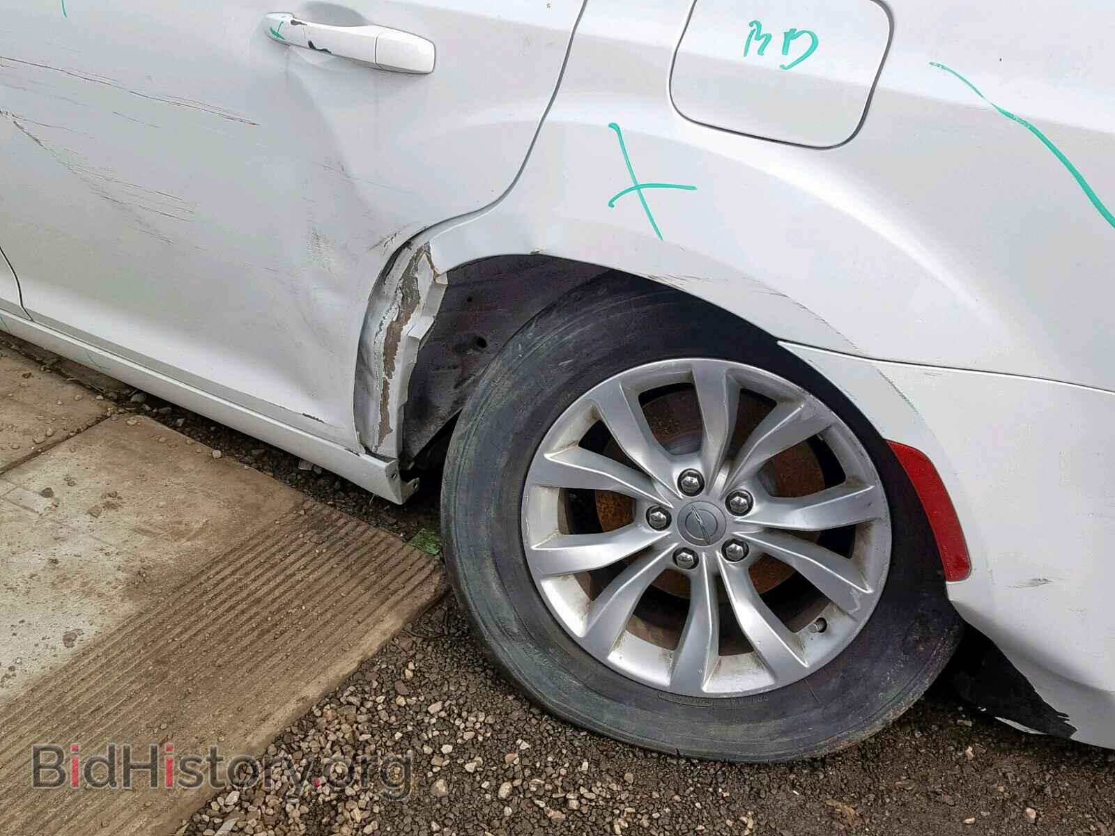 2015 CHRYSLER 300 - VIN: 2C3CCAAG4FH881803 - Фото 9