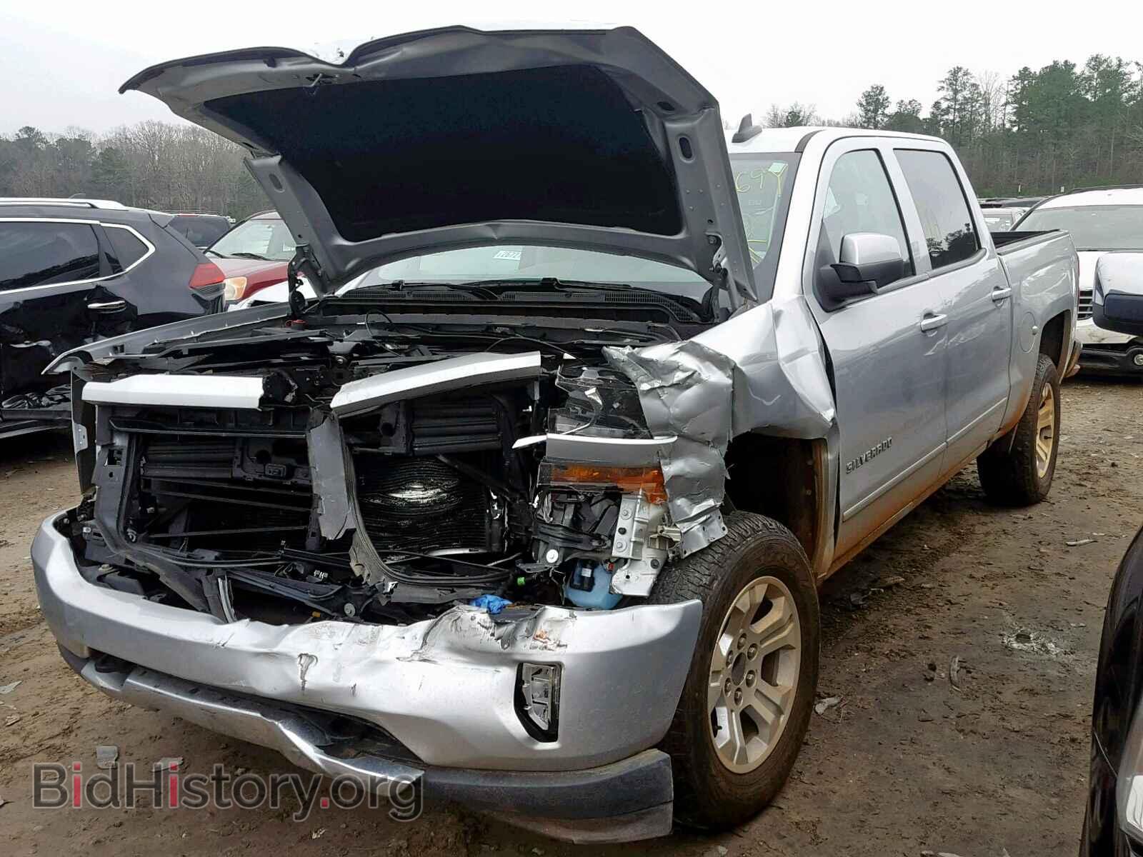 2017 CHEVROLET SILVERADO - VIN: 3GCUKREC9HG107218 - Фото 2