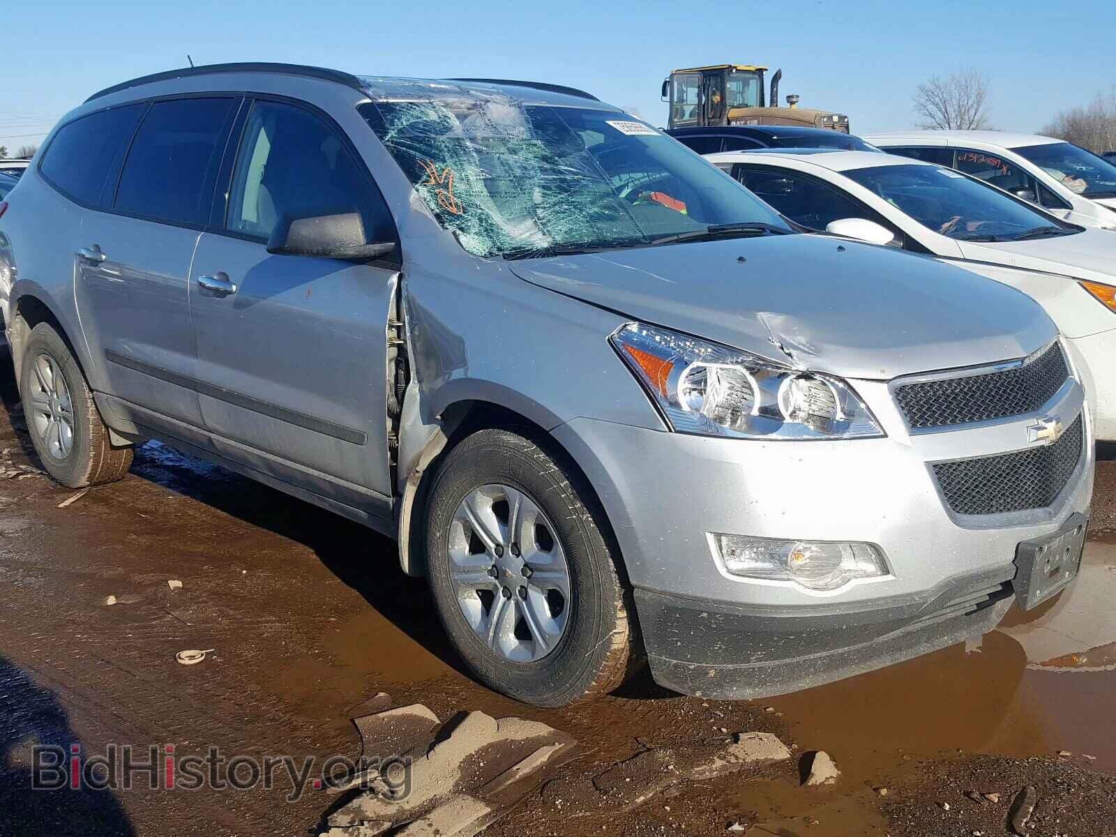 Фотография 1GNKRFED6CJ100302 - CHEVROLET TRAVERSE 2012