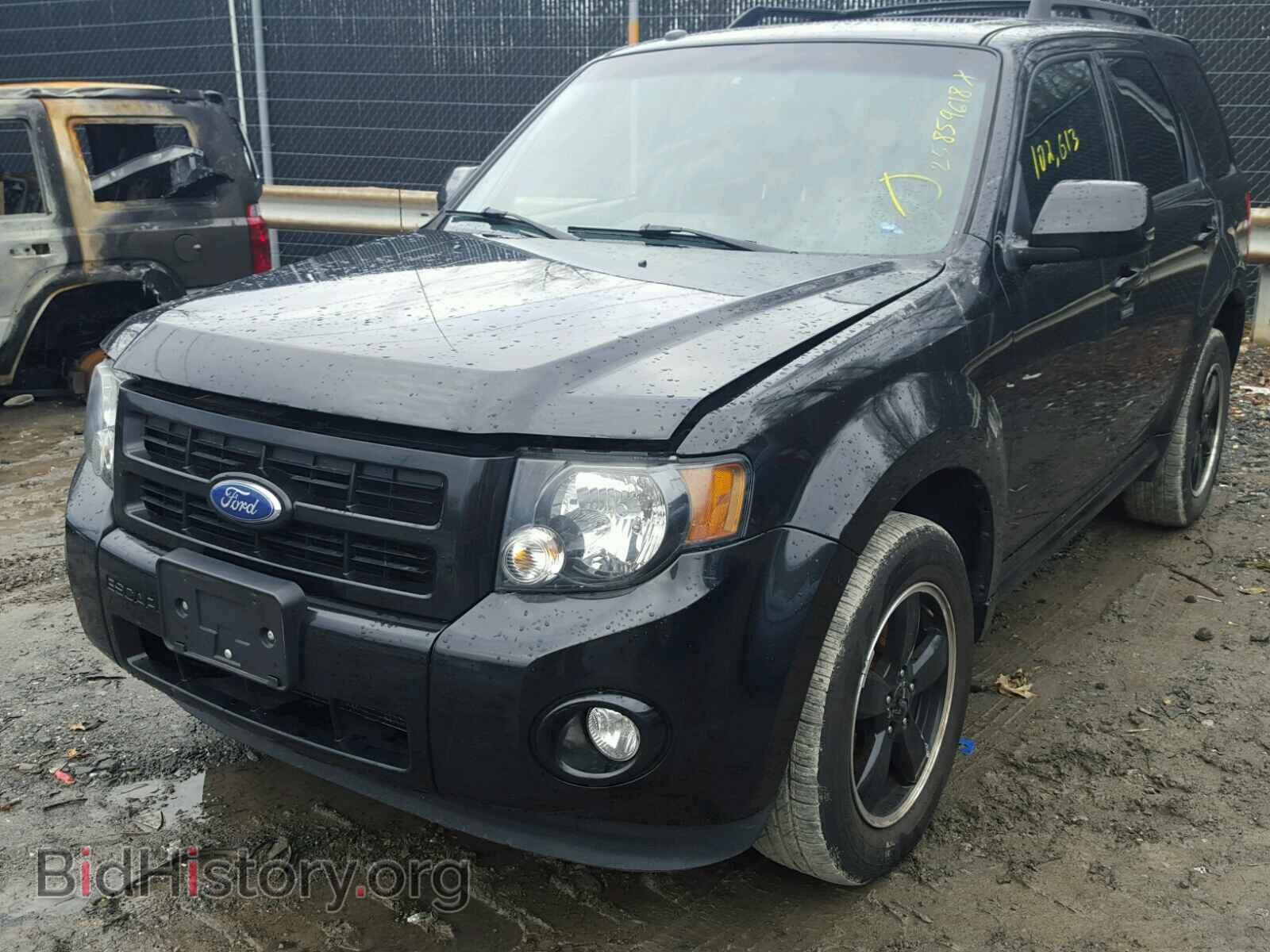 2011 FORD ESCAPE - VIN: 1FMCU0D75BKC08225 - Фото 2