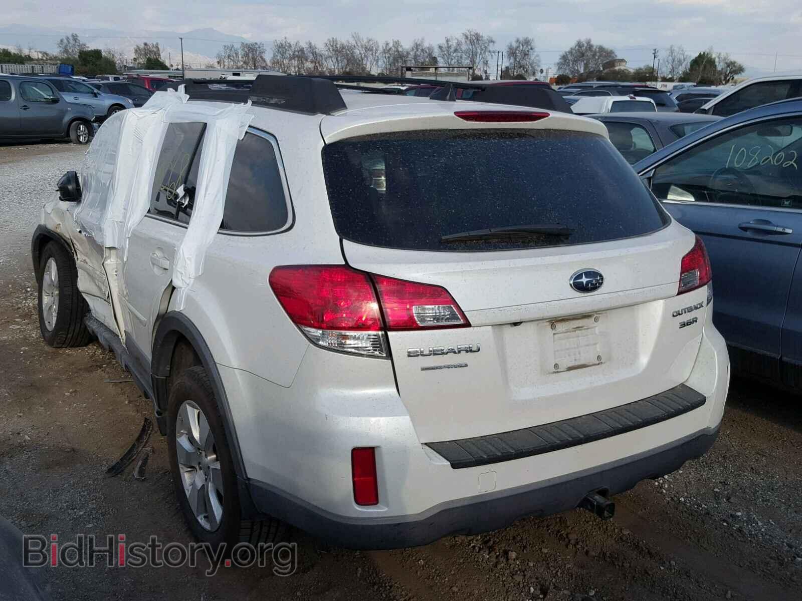 2011 SUBARU OUTBACK - VIN: 4S4BRDLC8B2337675 - Фото 3