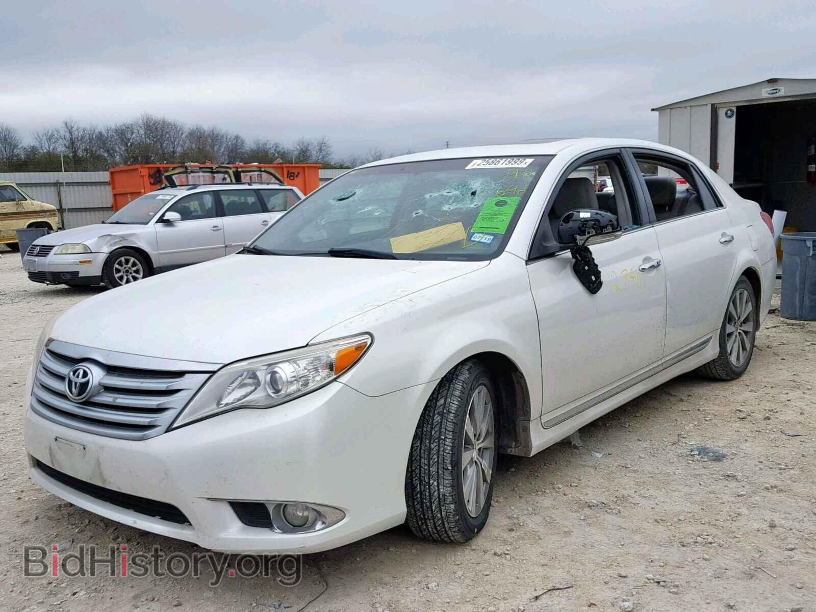 2011 TOYOTA AVALON - VIN: 4T1BK3DB4BU390642 - Фото 2
