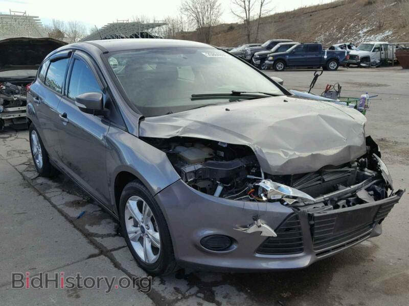 2013 Ford FOCUS Focus SE (VIN 1FADP3K29DL107507) — фото 1 из 10, Copart, повреждение: передняя часть