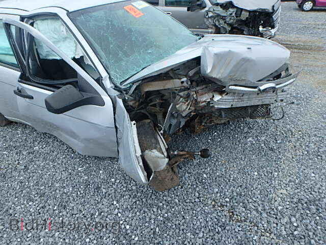 2008 FORD FOCUS - VIN: 1FAHP35N58W103076 - Фото 9