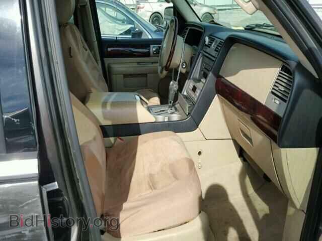 2006 LINCOLN NAVIGATOR - VIN: 5LMFU28506LJ02196 - Фото 5