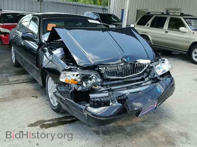 Photo 2LNHM82VX8X641132 - LINCOLN TOWNCAR 2008