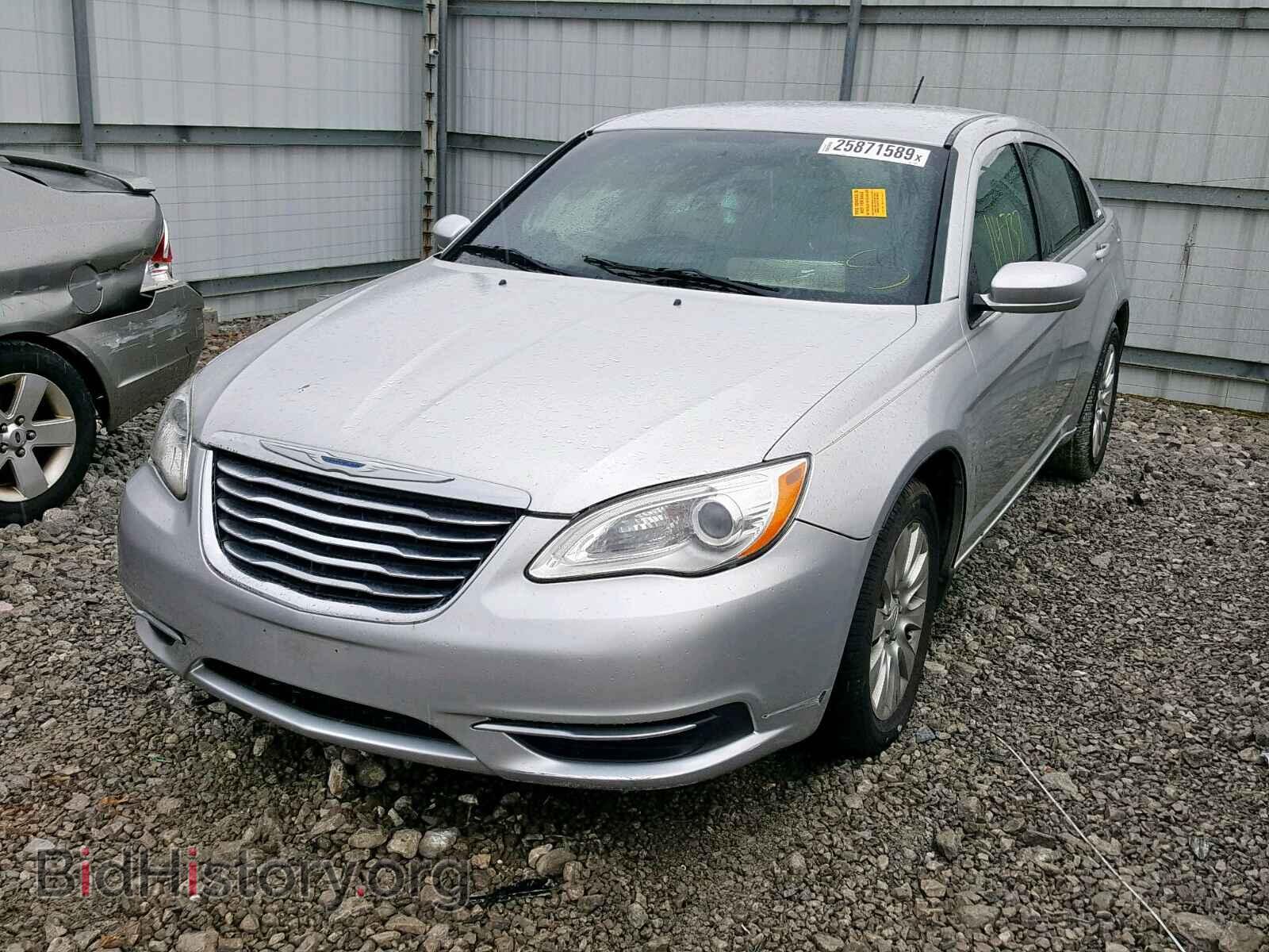 2012 CHRYSLER 200 - VIN: 1C3CCBAB1CN319533 - Фото 2