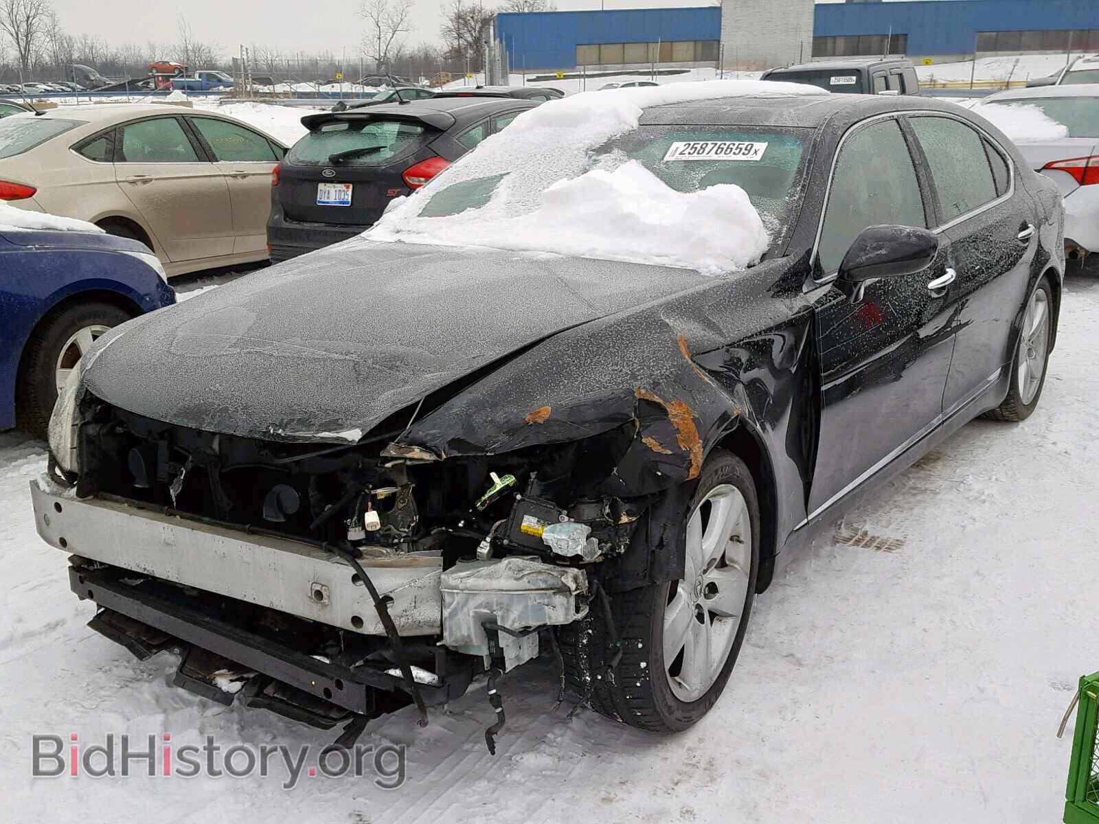 2008 LEXUS LS460 - VIN: JTHGL46F385025562 - Photo 2