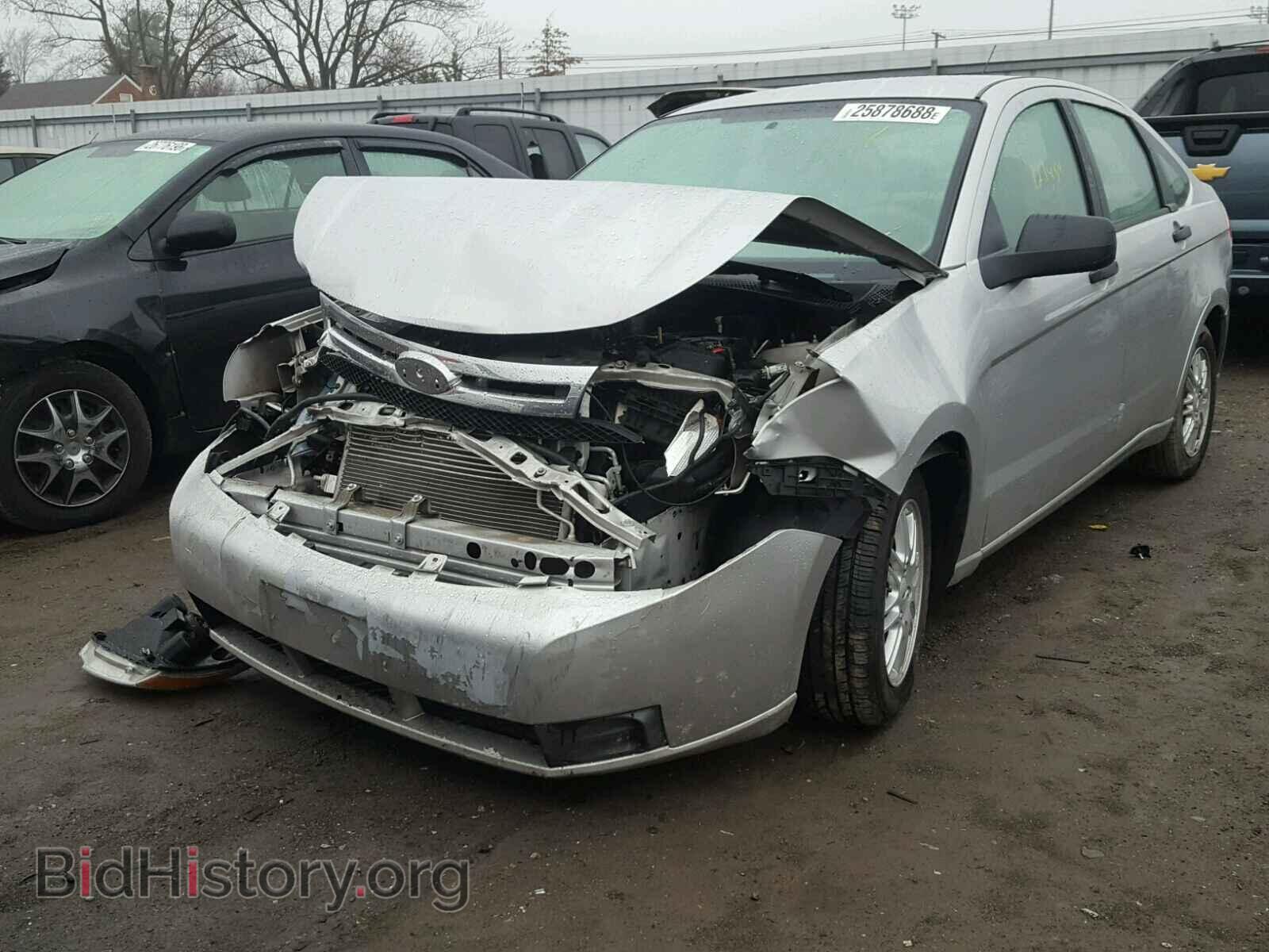 2009 FORD FOCUS - VIN: 1FAHP35N49W100607 - Photo 2