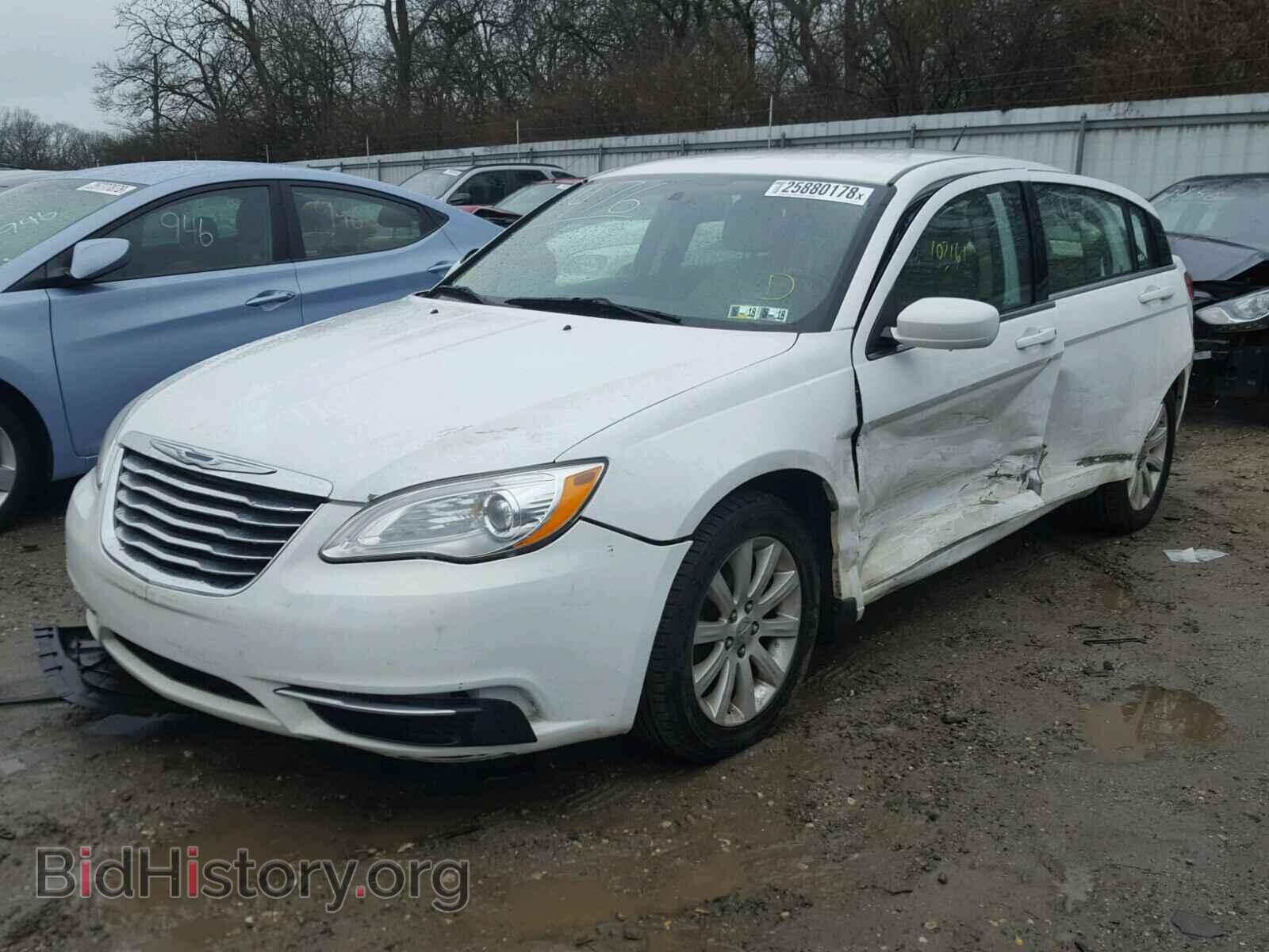 2011 CHRYSLER 200 - VIN: 1C3BC1FG0BN571122 - Фото 2
