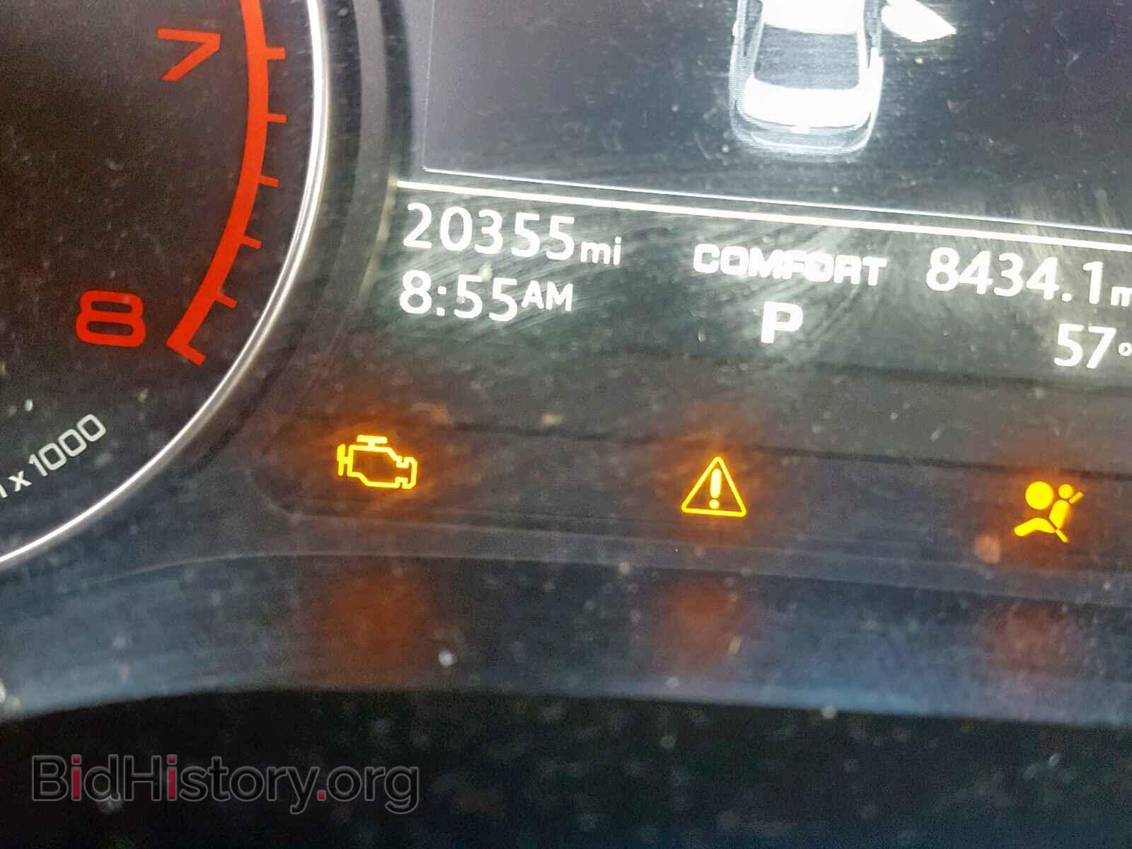2017 AUDI A4 - VIN: WAUGMAF4XHN061273 - Фото 8