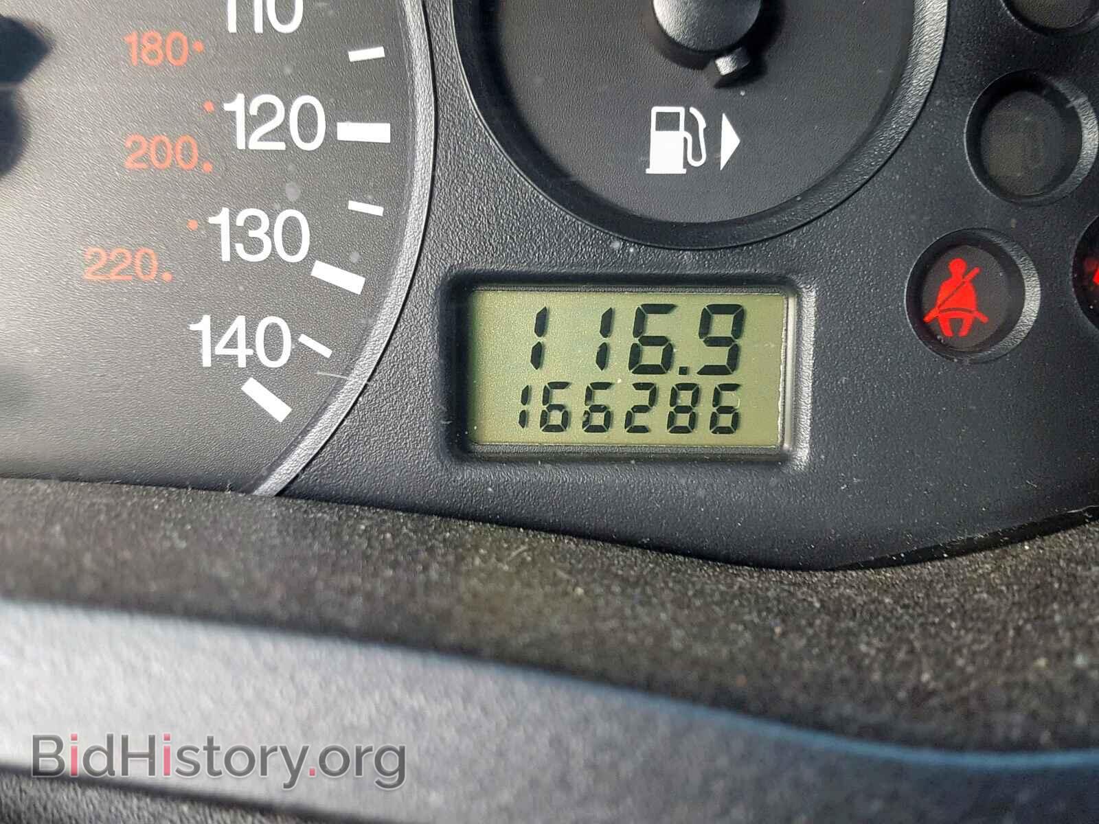 2005 FORD FOCUS - VIN: 3FAFP37N85R111563 - Фото 8