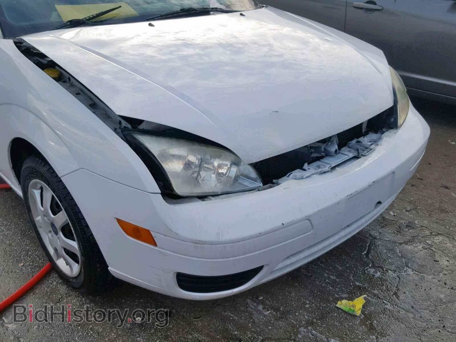 2005 FORD FOCUS - VIN: 3FAFP37N85R111563 - Фото 9