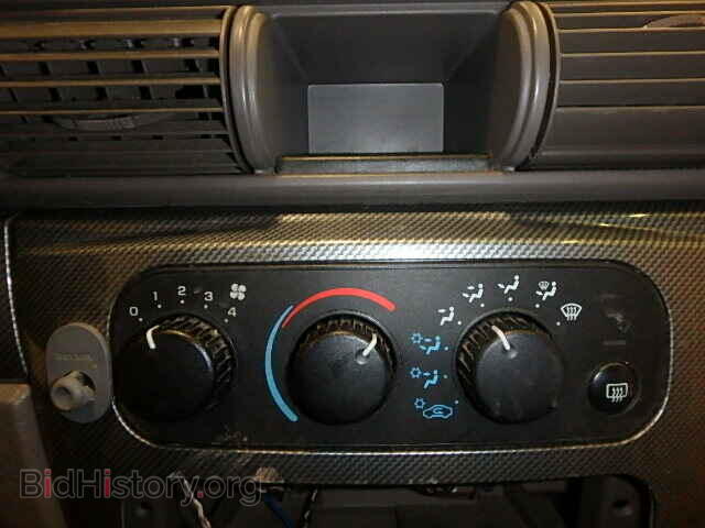 2004 CHRYSLER SEBRING - VIN: 1C3EL56R94N296567 - Фото 10