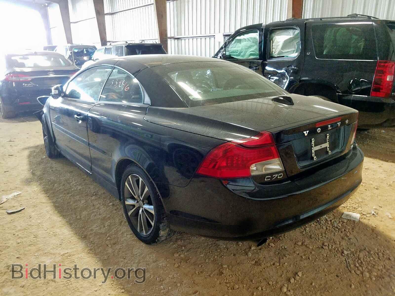 2013 VOLVO C70 - VIN: YV1672MC7DJ141230 - Фото 3