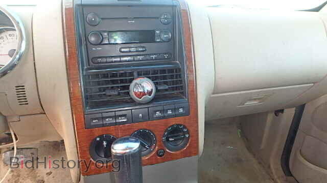 2006 FORD EXPLORER - VIN: 1FMEU74E76UB13515 - Фото 9