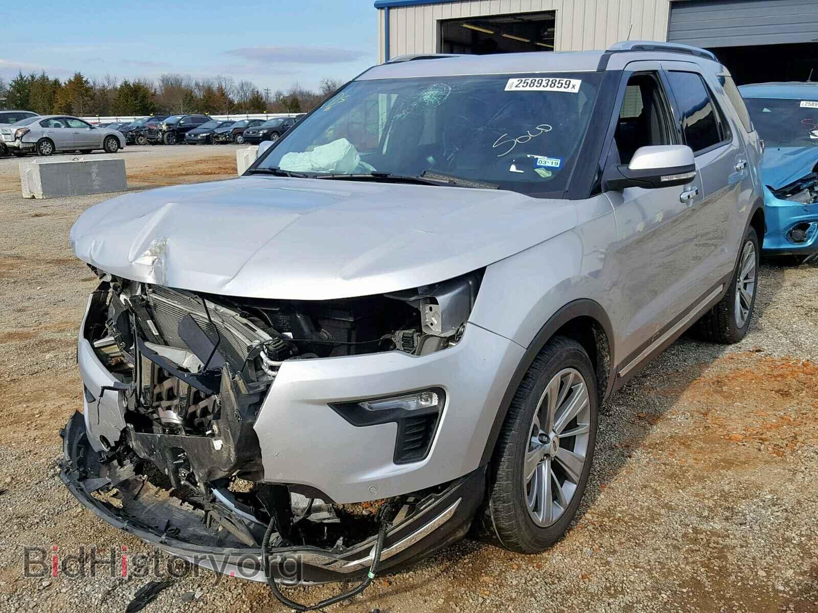 2018 FORD EXPLORER L - VIN: 1FM5K8F80JGA70761 - Фото 2