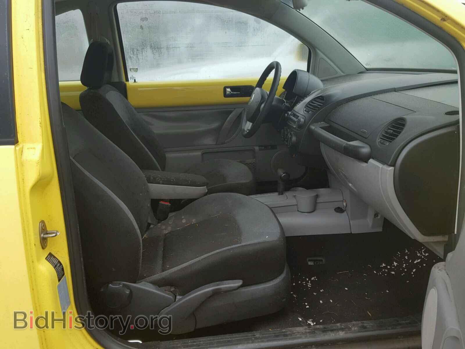 2000 VOLKSWAGEN BEETLE - VIN: 3VWCD21C0YM416500 - Фото 5