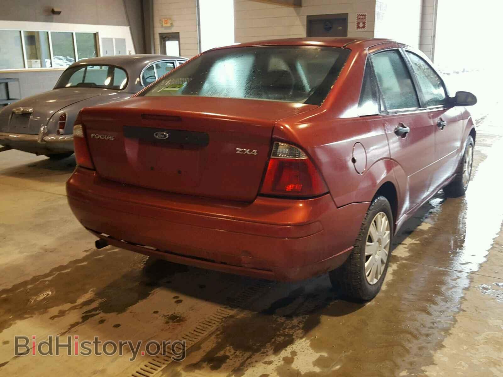 2005 FORD FOCUS - VIN: 1FAFP34N85W281715 - Фото 4