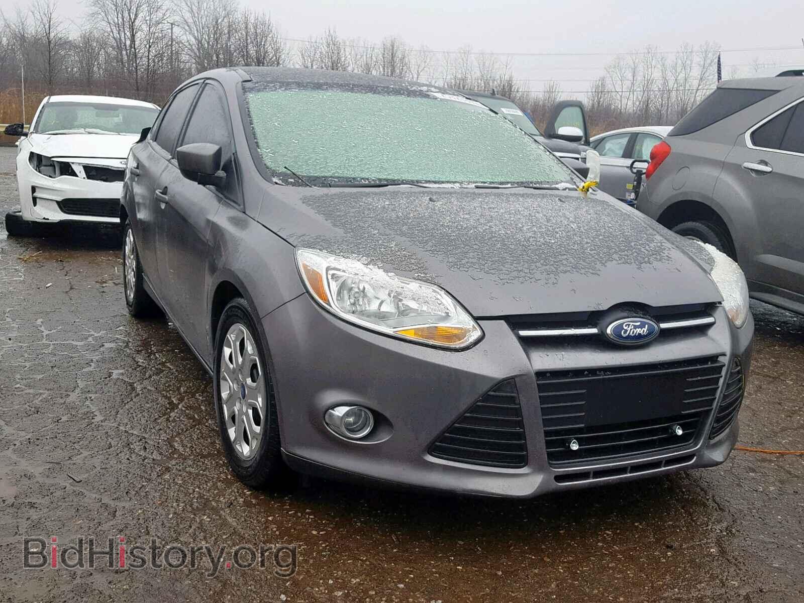 Photo 1FAHP3F28CL289243 - FORD FOCUS SE 2012