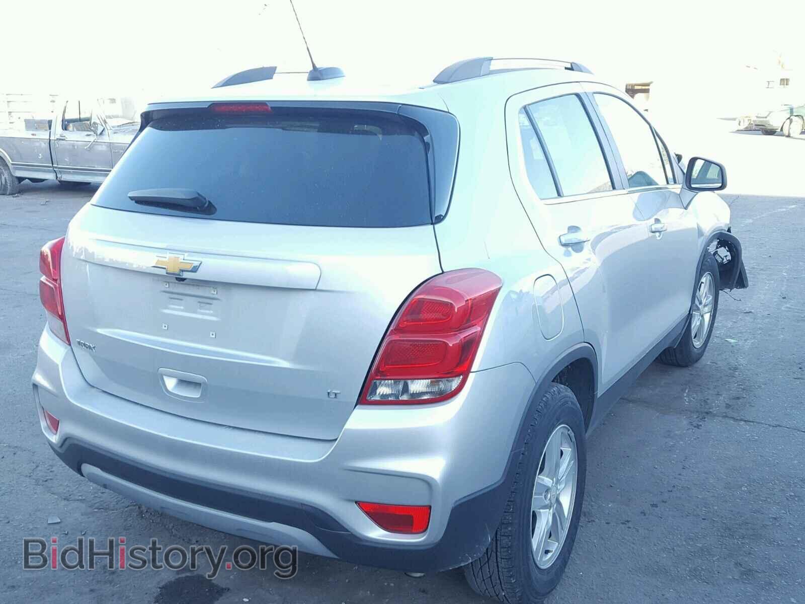 2017 CHEVROLET TRAX - VIN: 3GNCJLSB4HL164142 - Фото 4