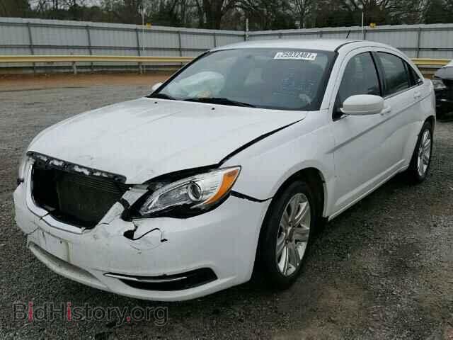 2013 CHRYSLER 200 - VIN: 1C3CCBAB6DN704443 - Фото 2