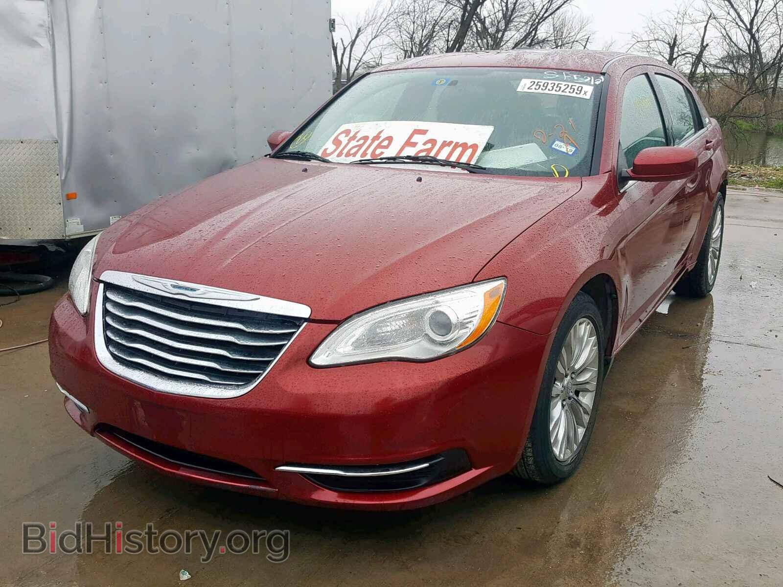 2013 CHRYSLER 200 - VIN: 1C3CCBAB6DN685845 - Фото 2