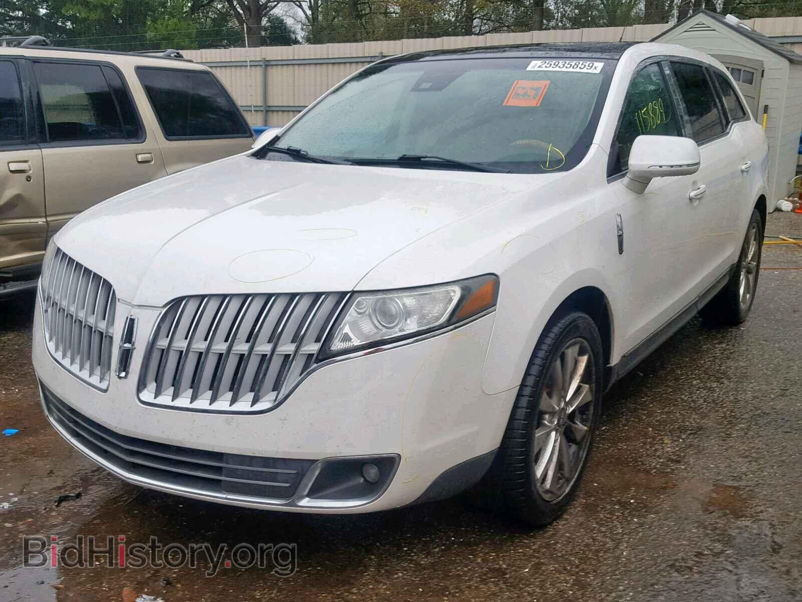 2010 LINCOLN MKT - VIN: 2LMHJ5AT6ABJ08306 - Фото 2
