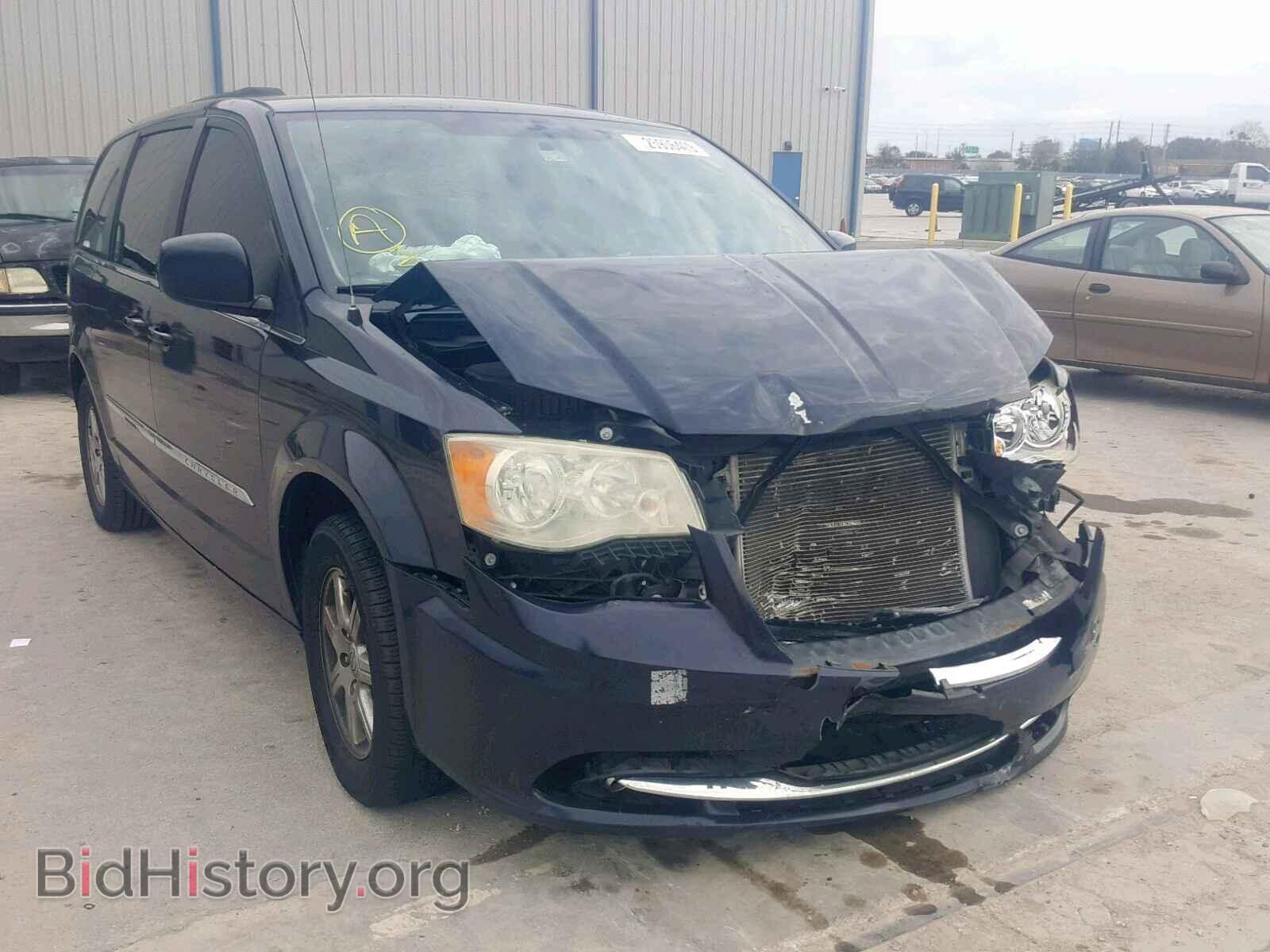 Photo 2A4RR5DG8BR681755 - CHRYSLER TOWN & COU 2011