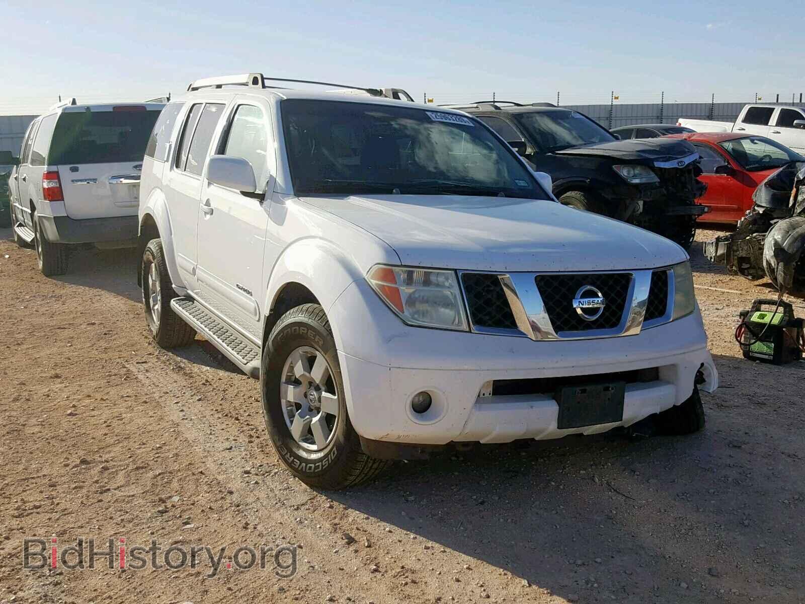 Photo  - NISSAN PATHFINDER 2005