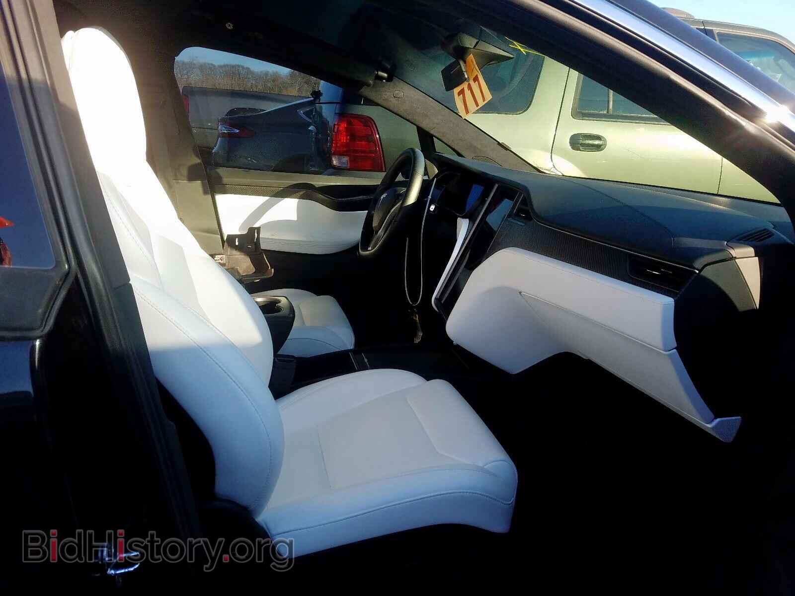 2018 TESLA MODEL X - VIN: 5YJXCBE21JF109582 - Photo 5