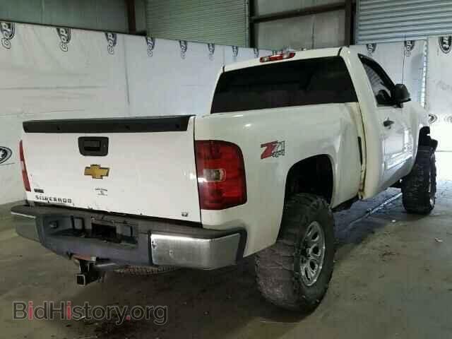 2011 CHEVROLET SILVERADO - VIN: 1GCNKSE02BZ227497 - Фото 4