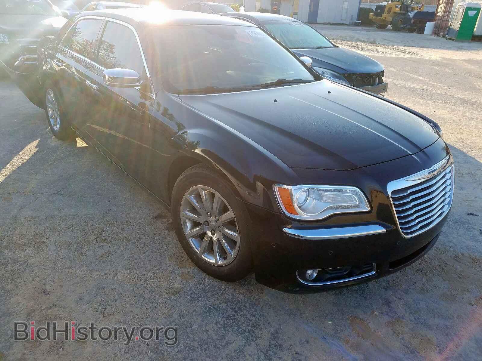 Фотография 2C3CCAEG3DH556440 - CHRYSLER 300 2013