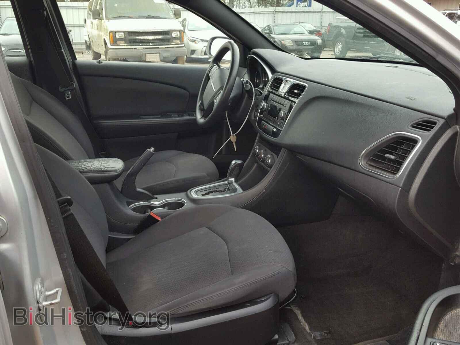 2012 CHRYSLER 200 - VIN: 1C3CCBAB0CN207662 - Фото 5