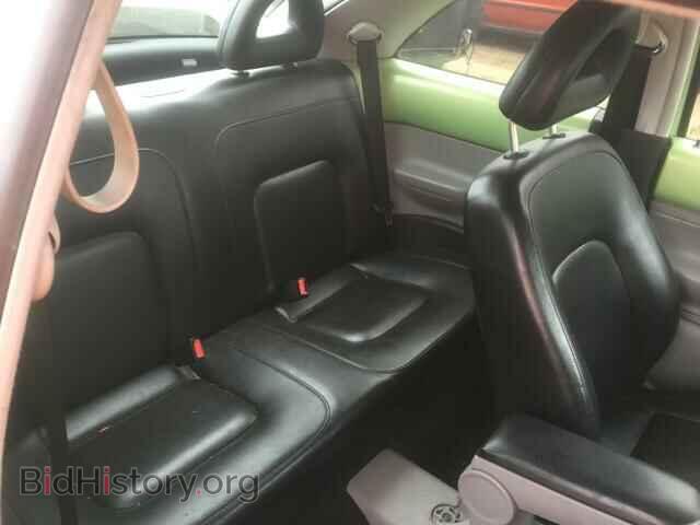 2000 VOLKSWAGEN BEETLE - VIN: 3VWCA21C8YM497173 - Фото 6