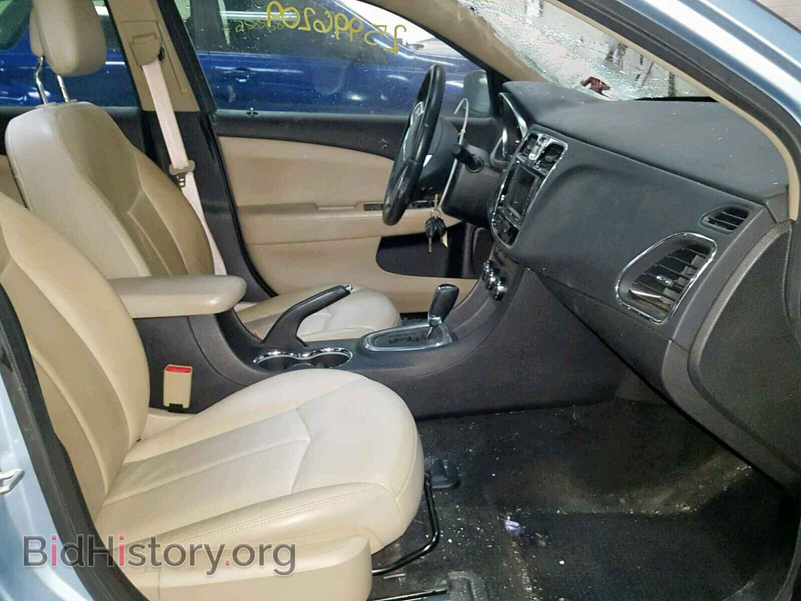 2012 CHRYSLER 200 - VIN: 1C3CCBCB3CN304898 - Фото 5