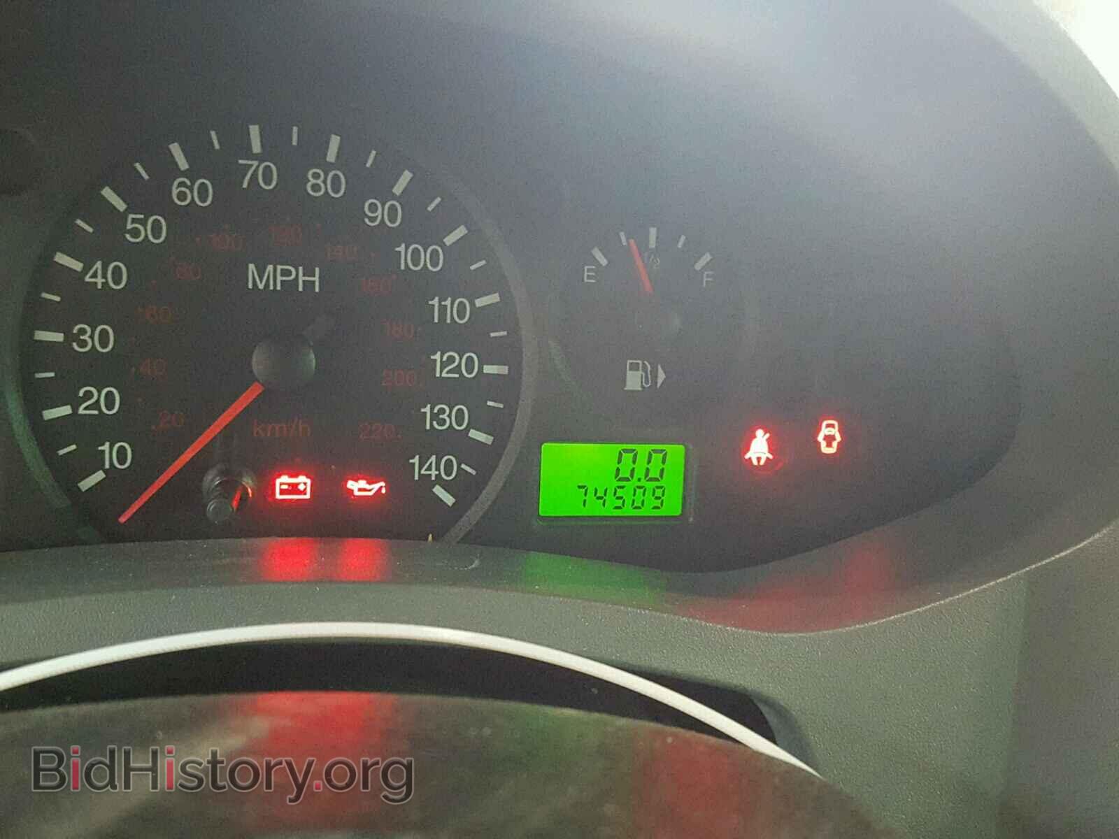 2005 FORD FOCUS - VIN: 1FAFP34N05W141755 - Фото 8