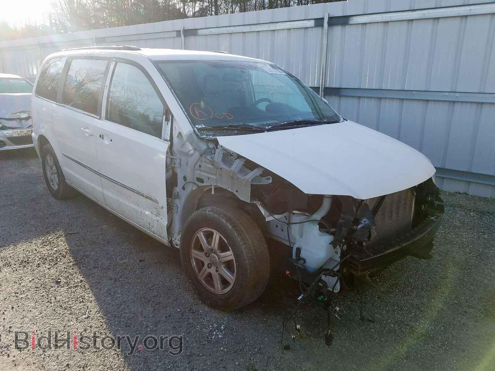Фотография 2C4RC1BG9DR526556 - CHRYSLER TOWN & COU 2013