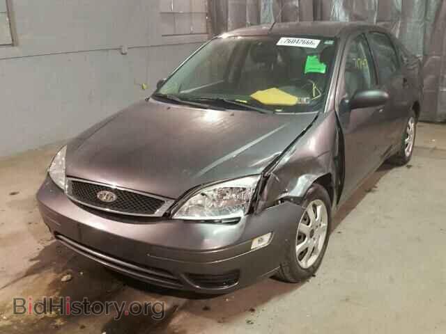 2005 FORD FOCUS - VIN: 1FAFP34N75W203782 - Фото 2