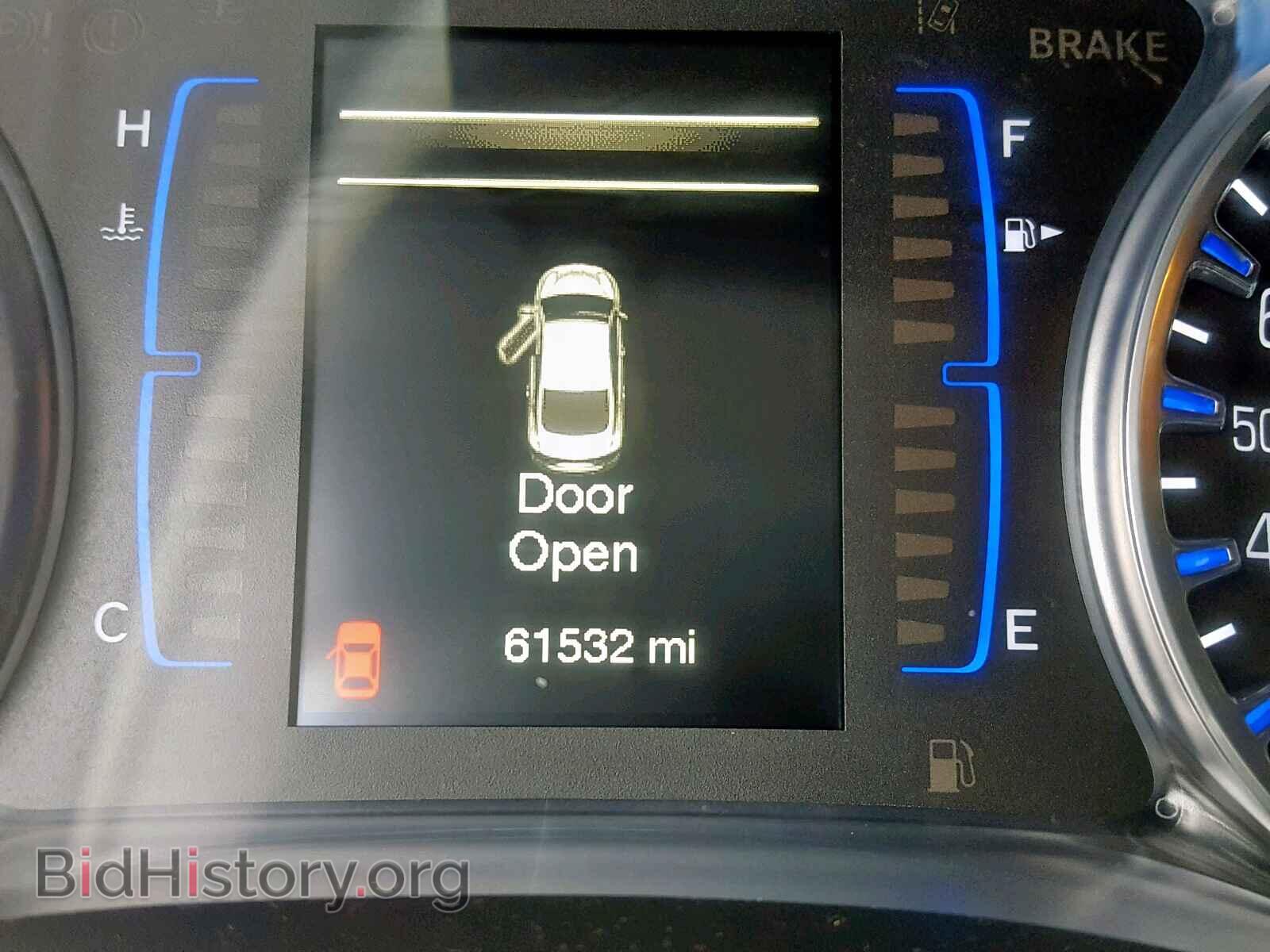 2016 CHRYSLER 200 - VIN: 1C3CCCAB1GN132630 - Photo 8