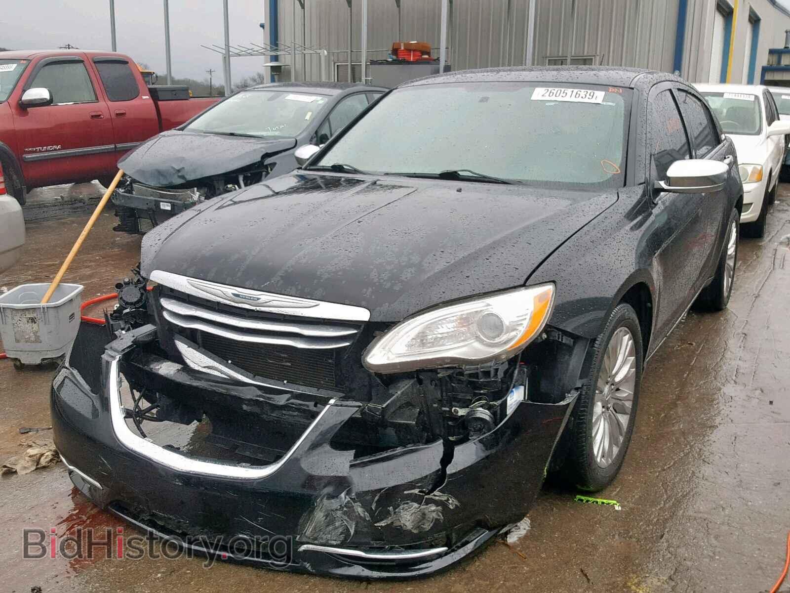 2012 CHRYSLER 200 - VIN: 1C3CCBCB8CN107175 - Фото 2
