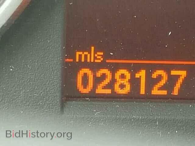 2013 BMW X1 - VIN: WBAVM1C56DVW41375 - Фото 8