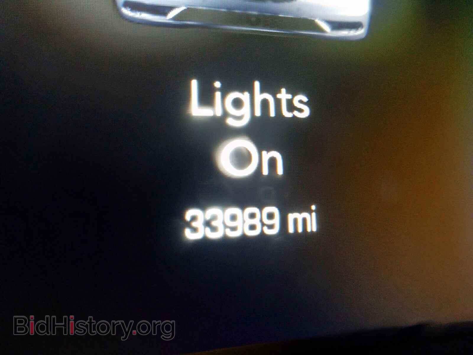 2017 CHRYSLER 300 - VIN: 2C3CCAGG6HH530207 - Фото 8