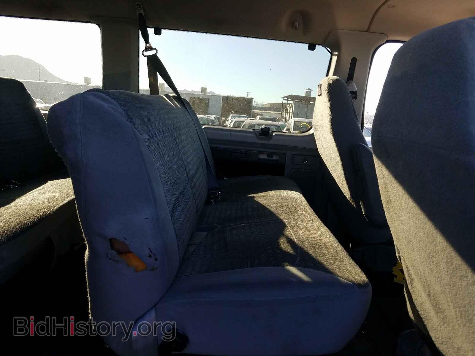 2004 FORD ECONOLINE - VIN: 1FBSS31S74HA90845 - Photo 6