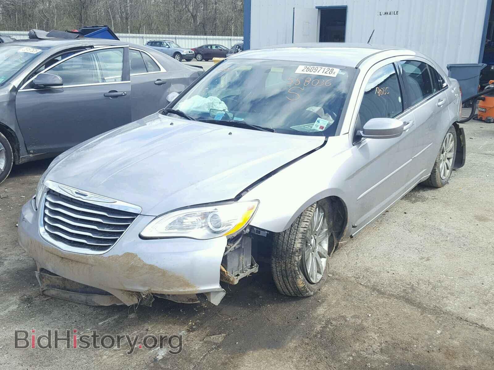 2013 CHRYSLER 200 - VIN: 1C3CCBBB9DN558036 - Фото 2
