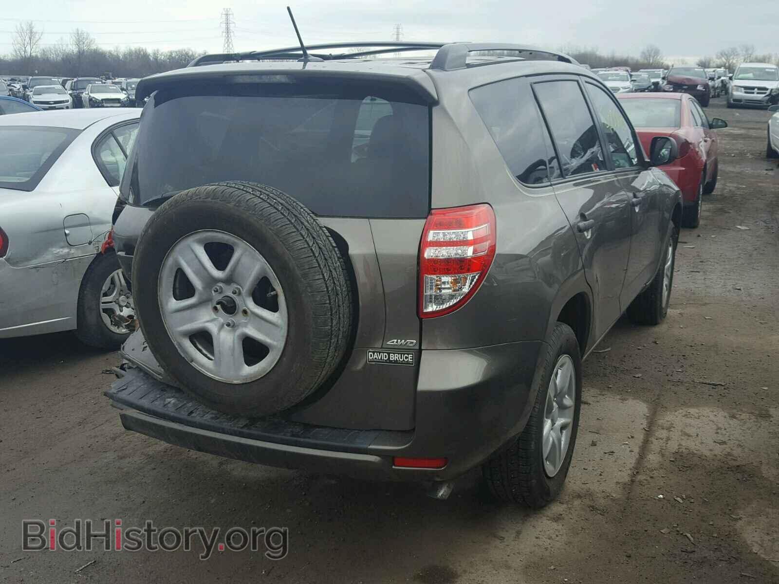 2011 TOYOTA RAV4 - VIN: 2T3BF4DV9BW109821 - Фото 4